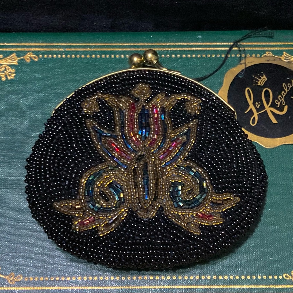 La Regale Vintage beaded black kiss lock change purse mini bag MINT NWT!